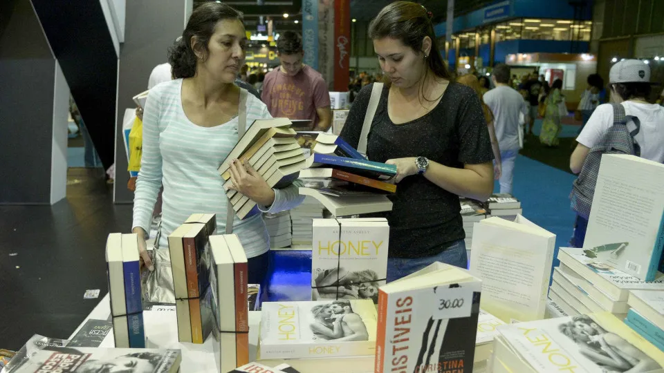 Bienal do Livro anuncia programação completa com novo parque literário