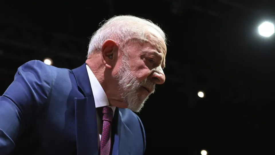 Irritado com vazamento, Lula diz ter pedido ajuda a Xi Jinping com TikTok