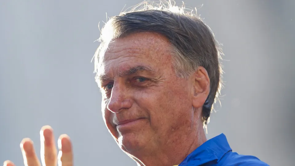 Centrão amplia gestos por anistia para viabilizar apoio de Bolsonaro a Tarcísio em 2026